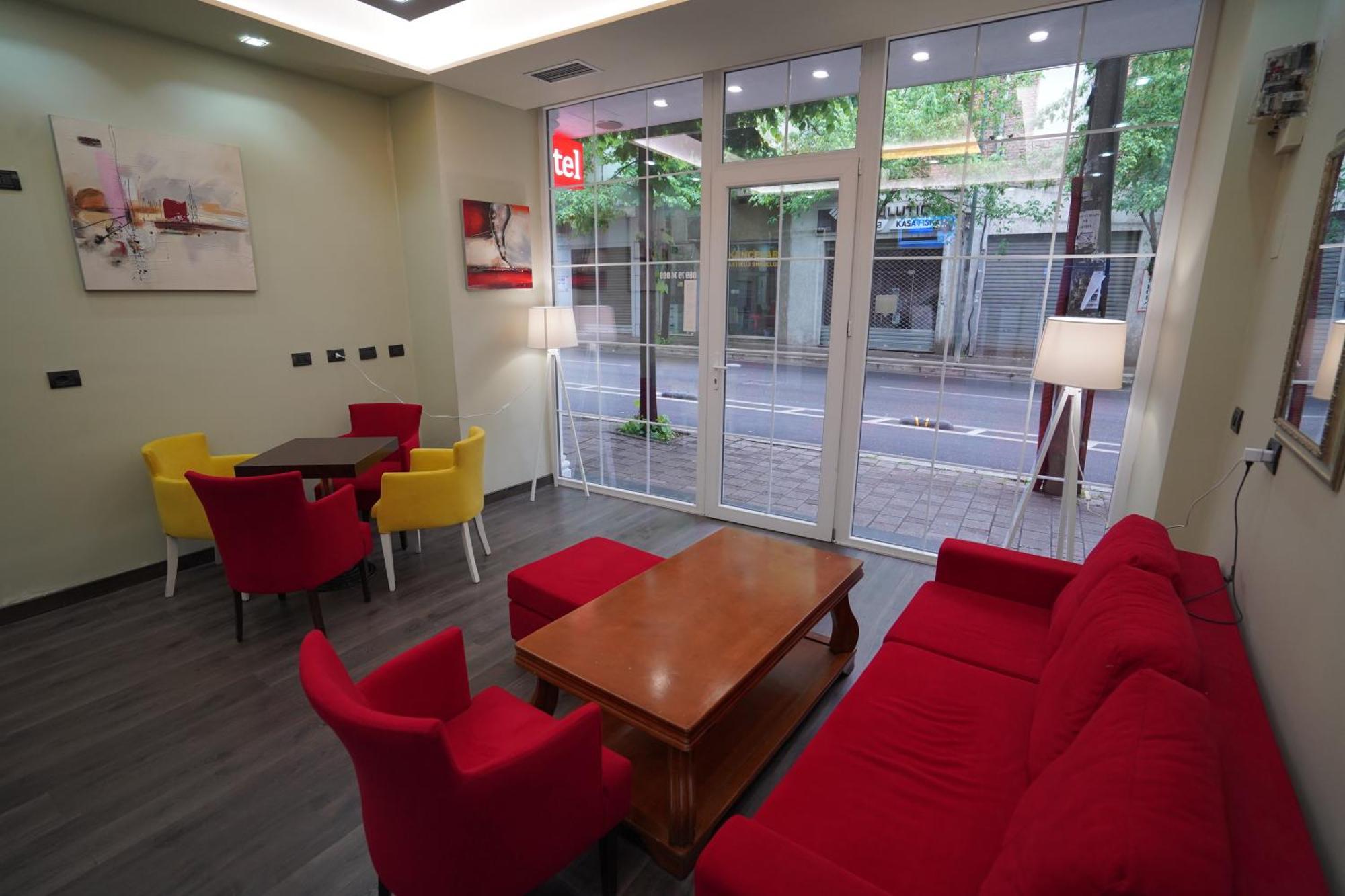 Driti Central Hotel Tiranë Ngoại thất bức ảnh