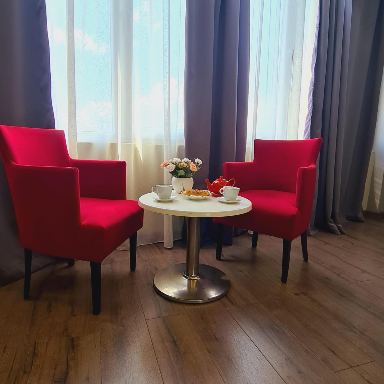 Driti Central Hotel Tiranë Ngoại thất bức ảnh