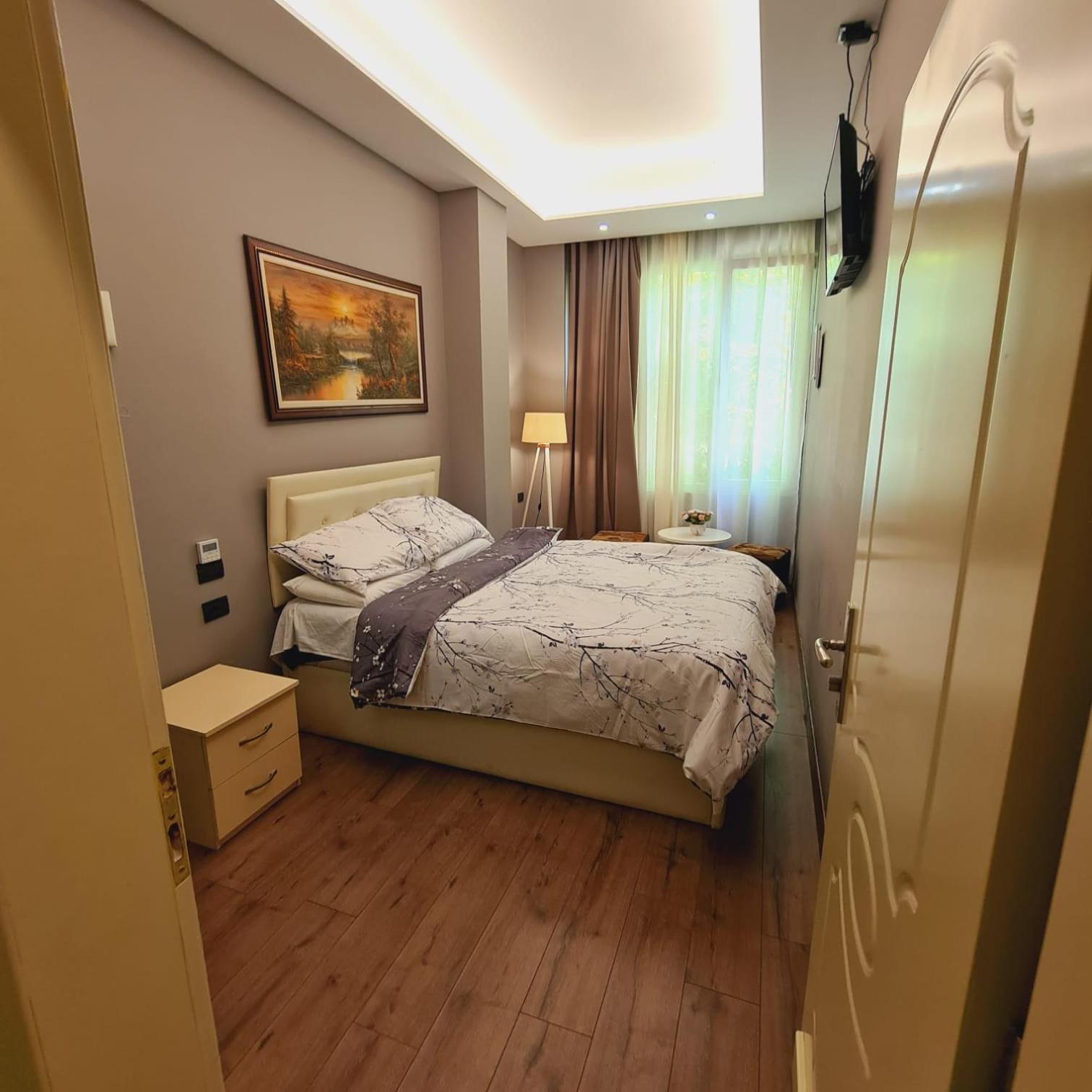 Driti Central Hotel Tiranë Ngoại thất bức ảnh